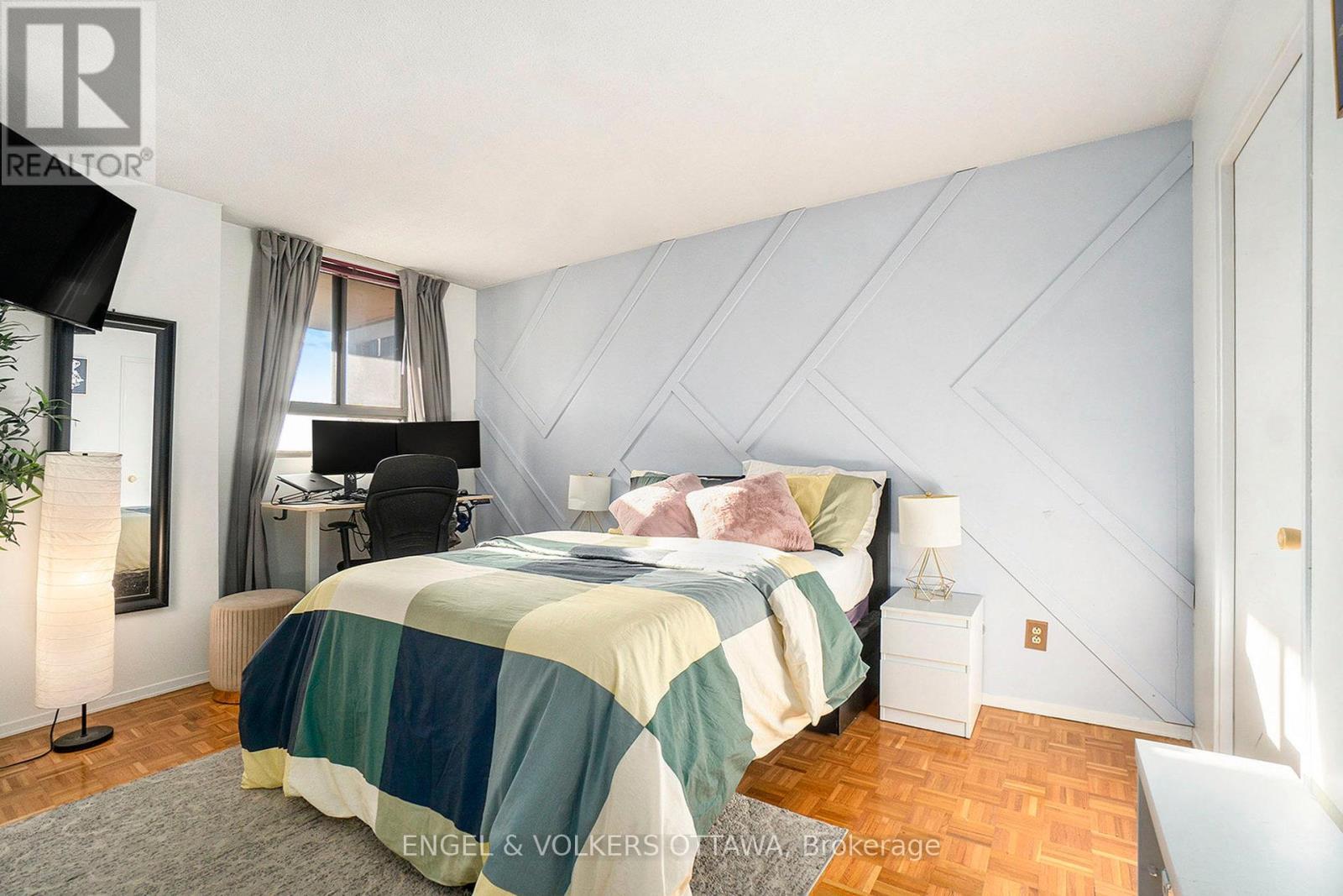 907 - 475 Laurier Avenue W, Ottawa, ON - Indoor Photo Showing Bedroom