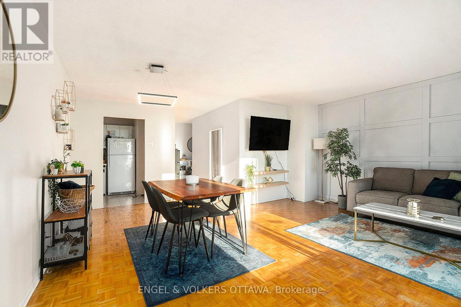 907 - 475 Laurier Avenue W, Ottawa, ON - Indoor Photo Showing Other Room
