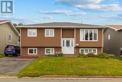 4 Abbey Lane Mount Pearl, NL A1N 4N5