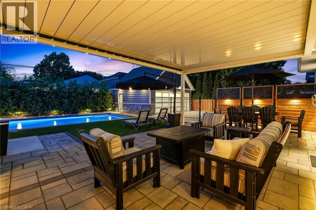 2113 Courtland Drive, Burlington, ON - Outdoor With In Ground Pool