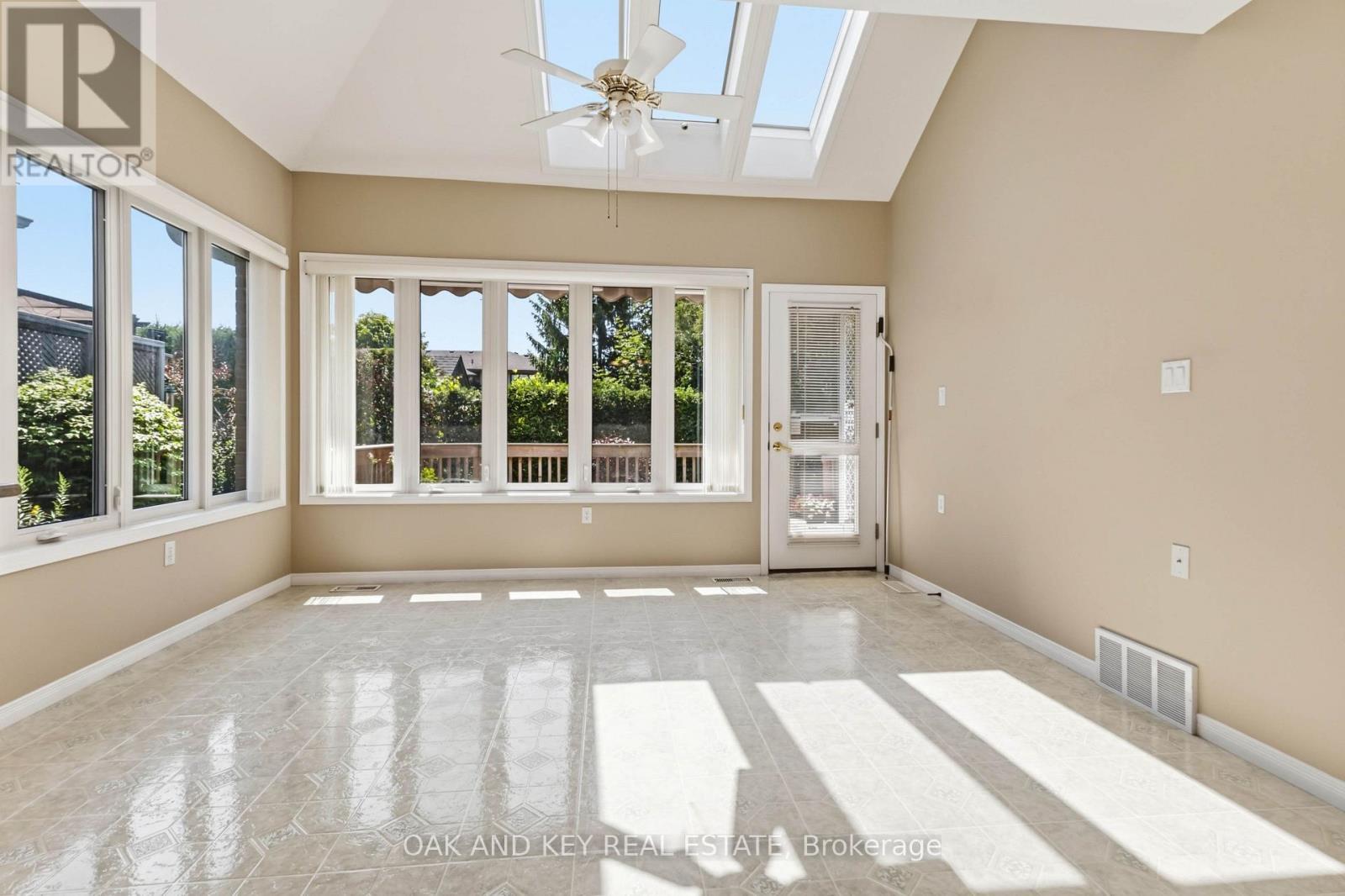58 Ilderbrook Circle, Middlesex Centre (Ilderton), ON - Indoor Photo Showing Other Room