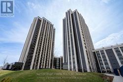 1903 - 9075 JANE STREET Vaughan, ON L4K 0L7