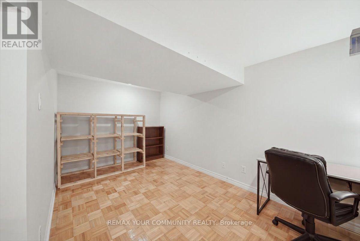 91 Downey Circle, Aurora, ON - Indoor Photo Showing Office