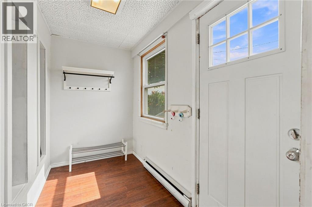 395 Avondale Street, Hamilton, ON - Indoor Photo Showing Other Room