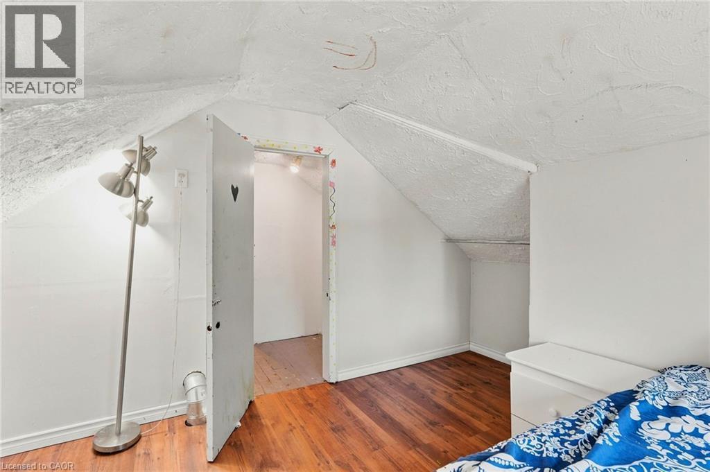 395 Avondale Street, Hamilton, ON - Indoor