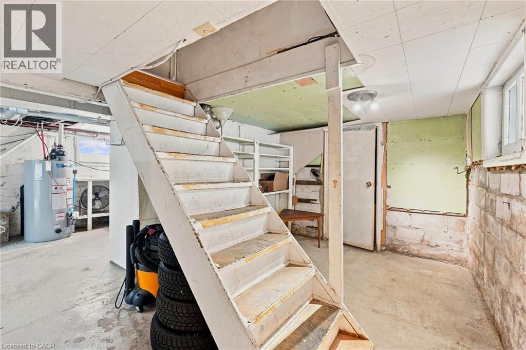 395 Avondale Street, Hamilton, ON - Indoor Photo Showing Other Room