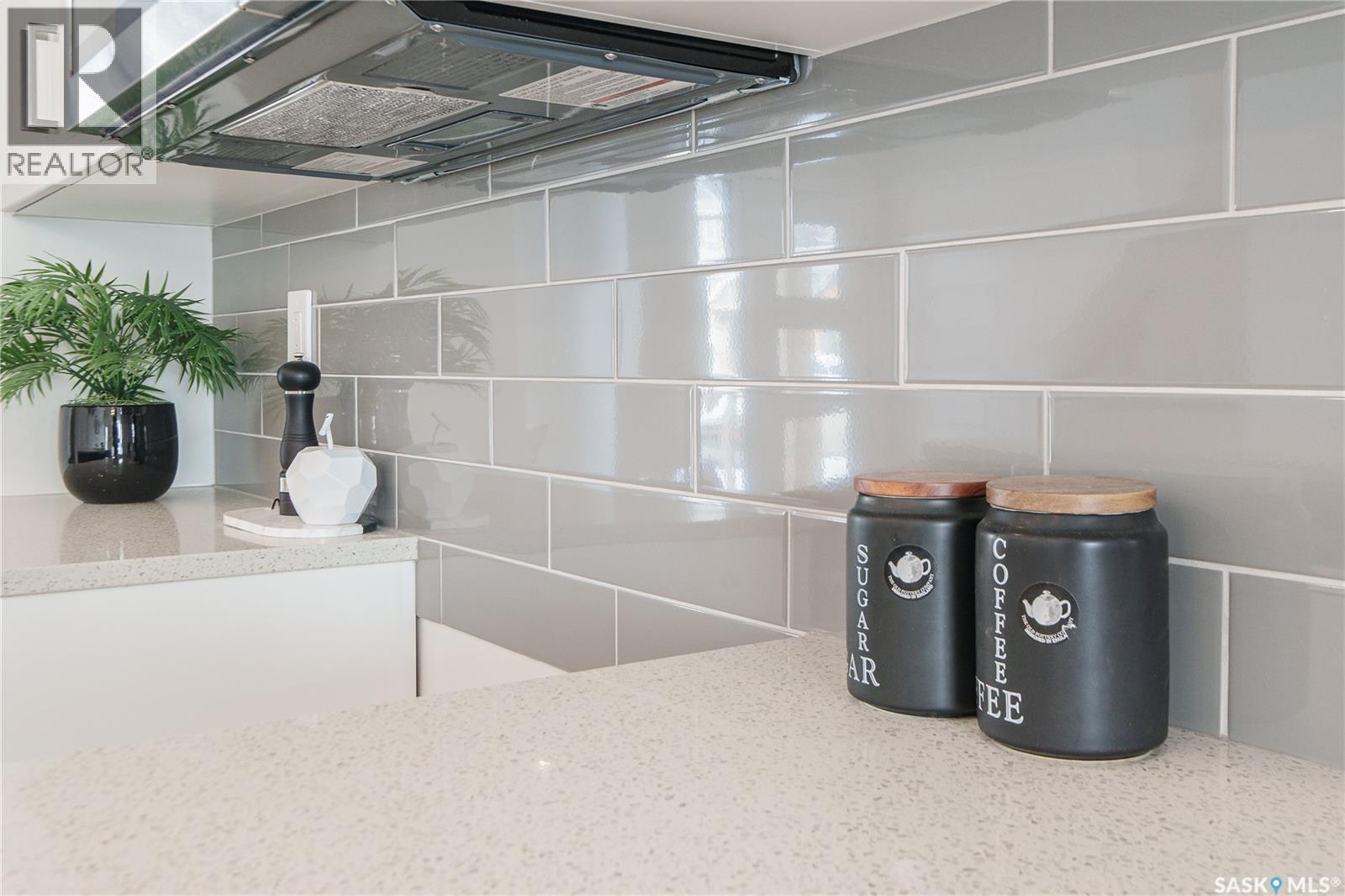2972 Green Turtle Road, Regina, SK - Indoor