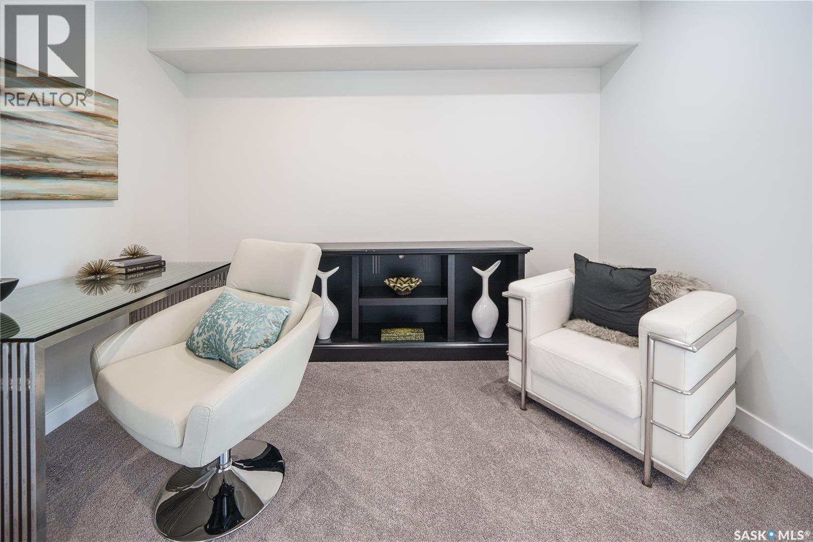 2972 Green Turtle Road, Regina, SK - Indoor