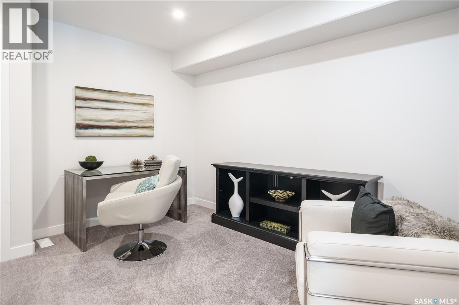 2972 Green Turtle Road, Regina, SK - Indoor Photo Showing Other Room