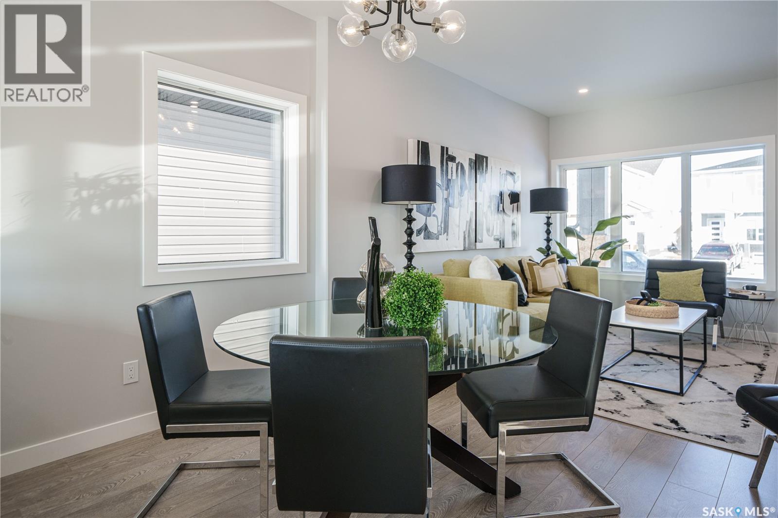 2964 Green Turtle Road, Regina, SK - Indoor