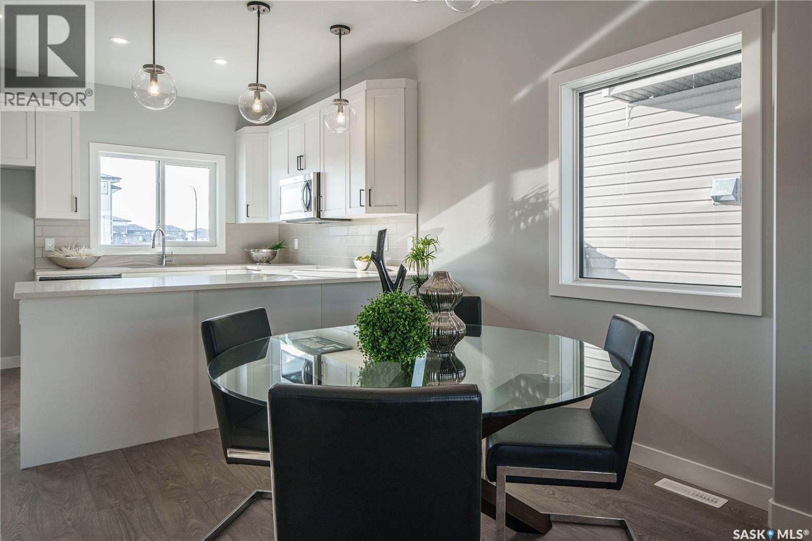 2964 Green Turtle Road, Regina, SK - Indoor Photo Showing Dining Room