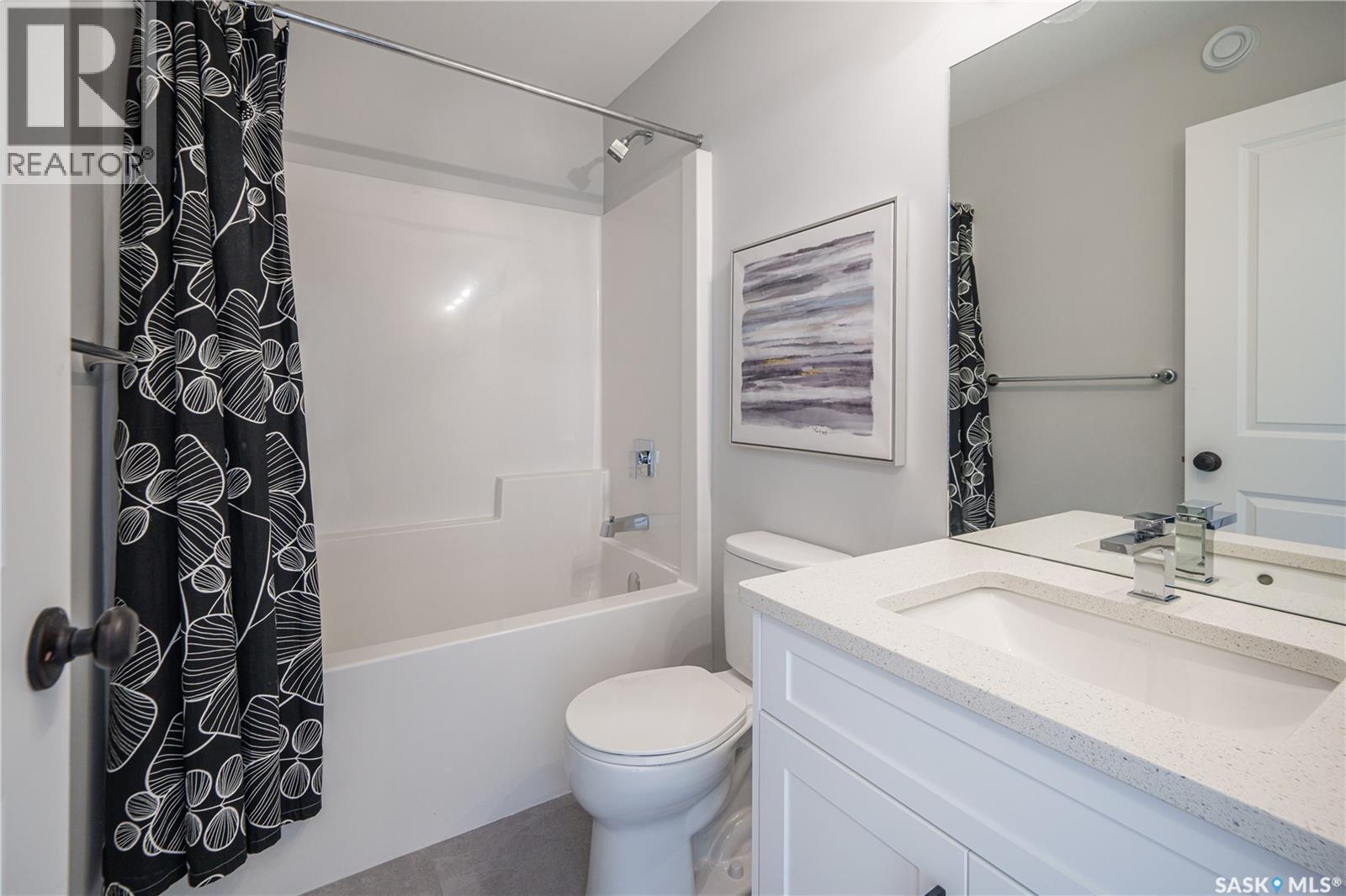 2964 Green Turtle Road, Regina, SK - Indoor Photo Showing Bathroom