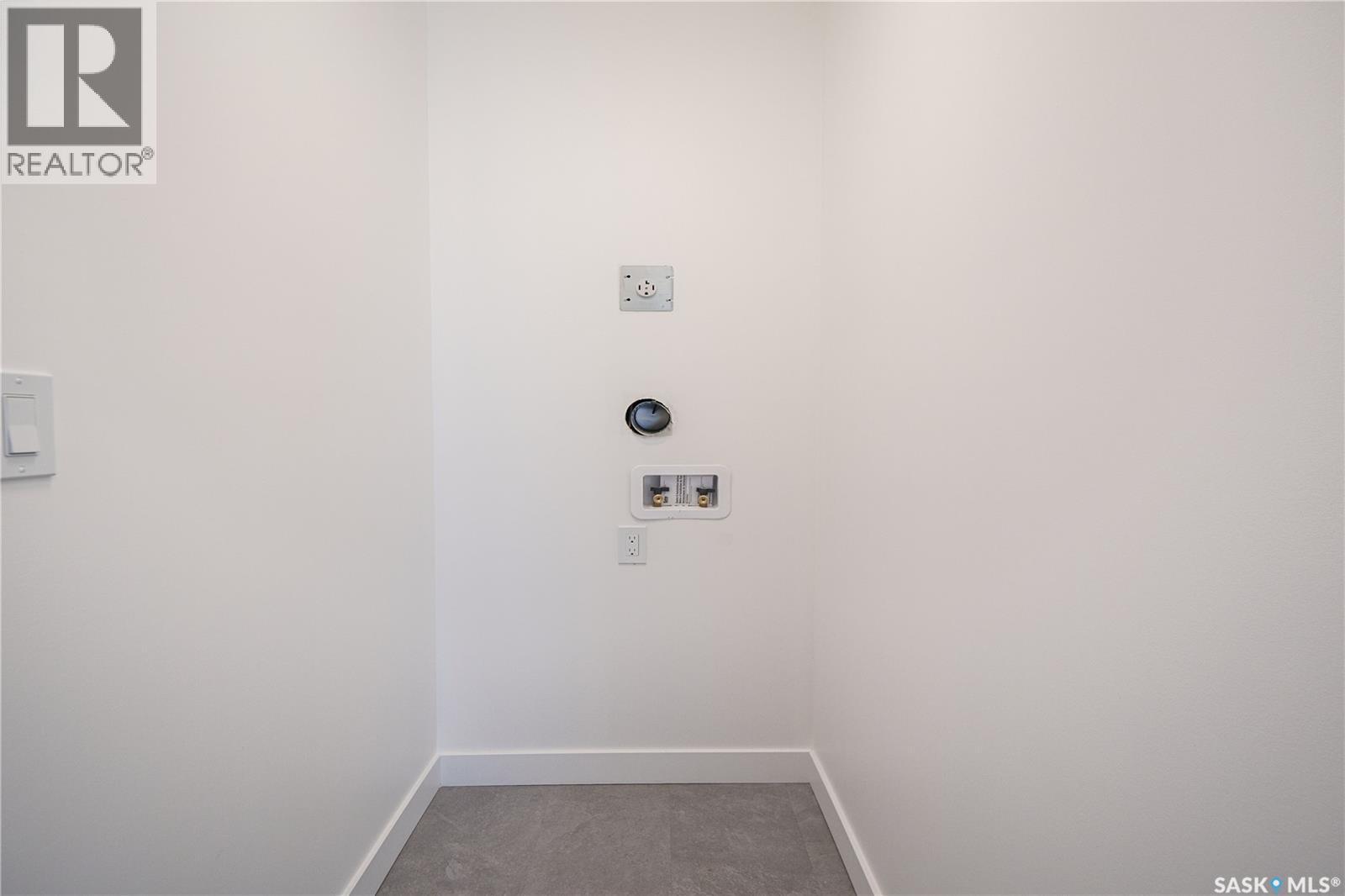 2964 Green Turtle Road, Regina, SK - Indoor Photo Showing Other Room