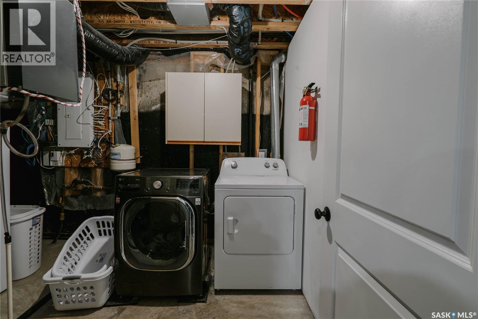 714 Sutter Crescent, Saskatoon, SK - Indoor Photo Showing Laundry Room