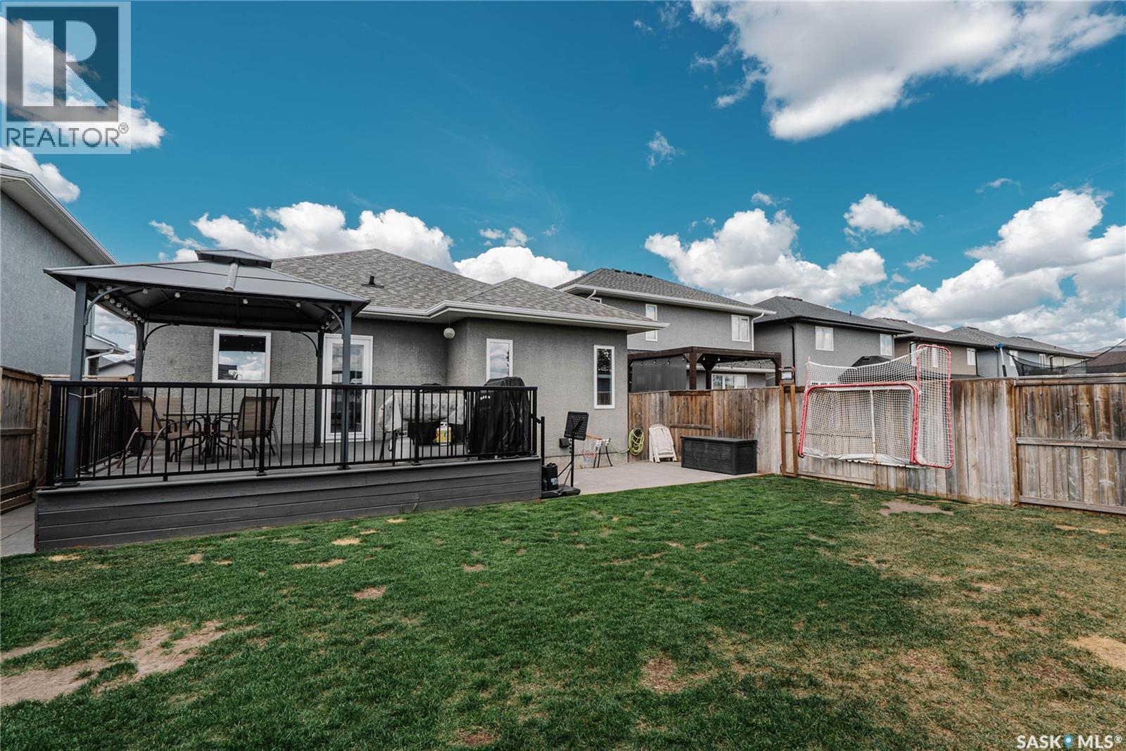 714 Sutter Crescent, Saskatoon, SK - Outdoor With Deck Patio Veranda