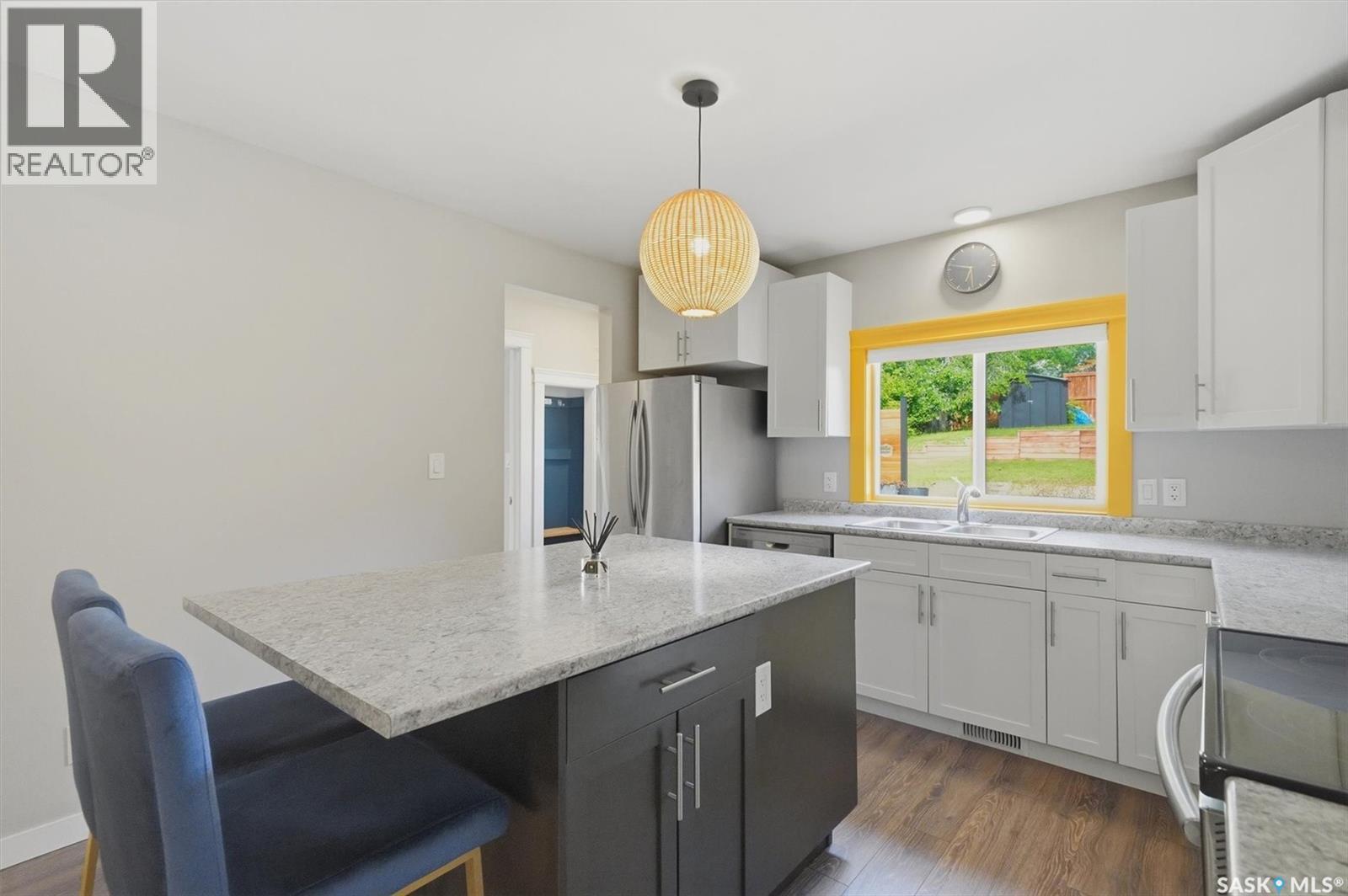 720 Walmer Road, Saskatoon, SK - Indoor Photo Showing Kitchen With Upgraded Kitchen