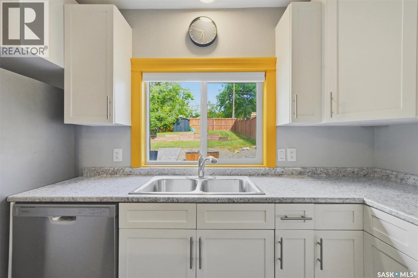 720 Walmer Road, Saskatoon, SK - Indoor Photo Showing Kitchen With Double Sink