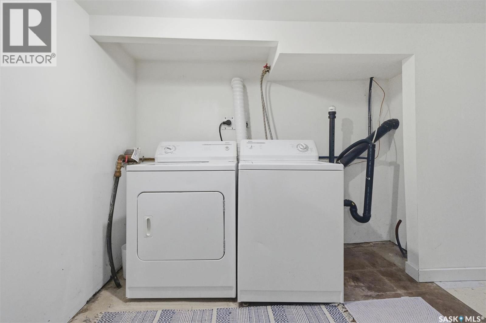 720 Walmer Road, Saskatoon, SK - Indoor Photo Showing Laundry Room