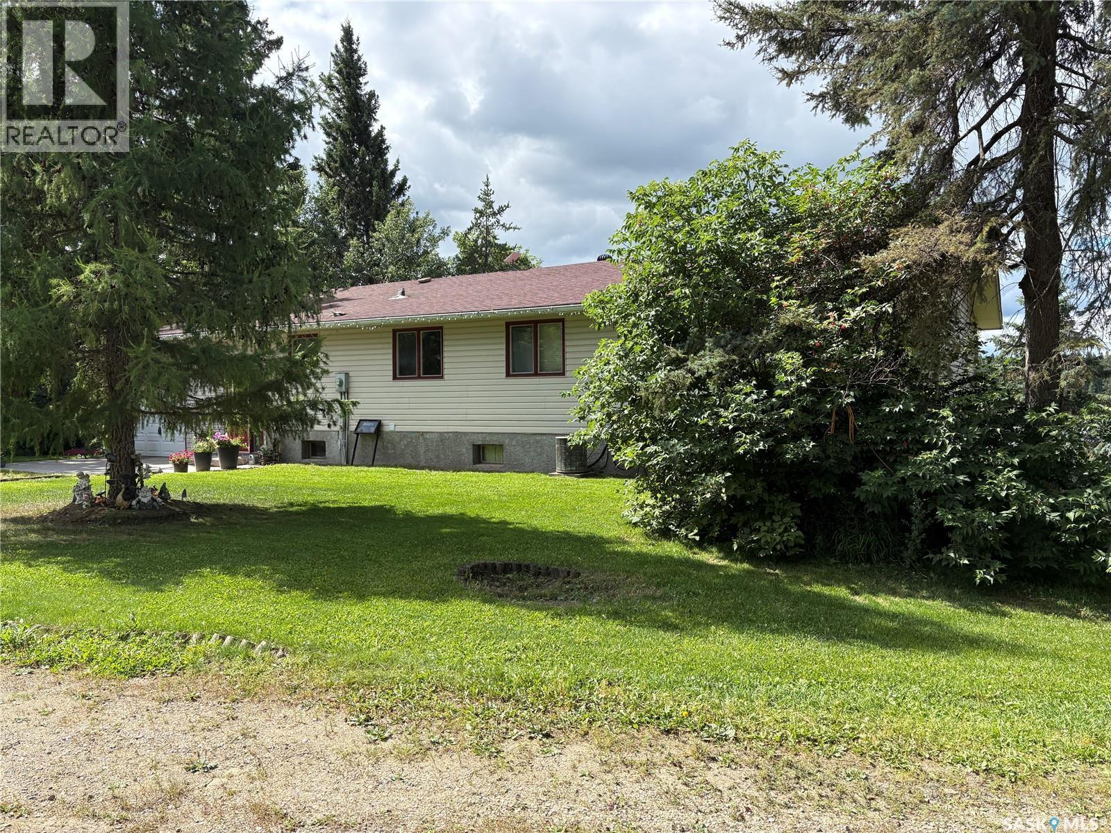 340 Johnson Avenue, Big River, SK - Outdoor