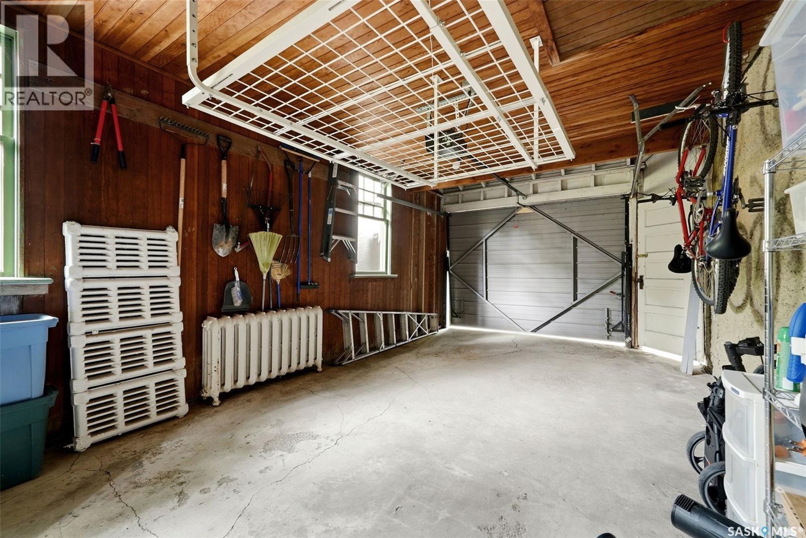 2666 Angus Boulevard, Regina, SK - Indoor