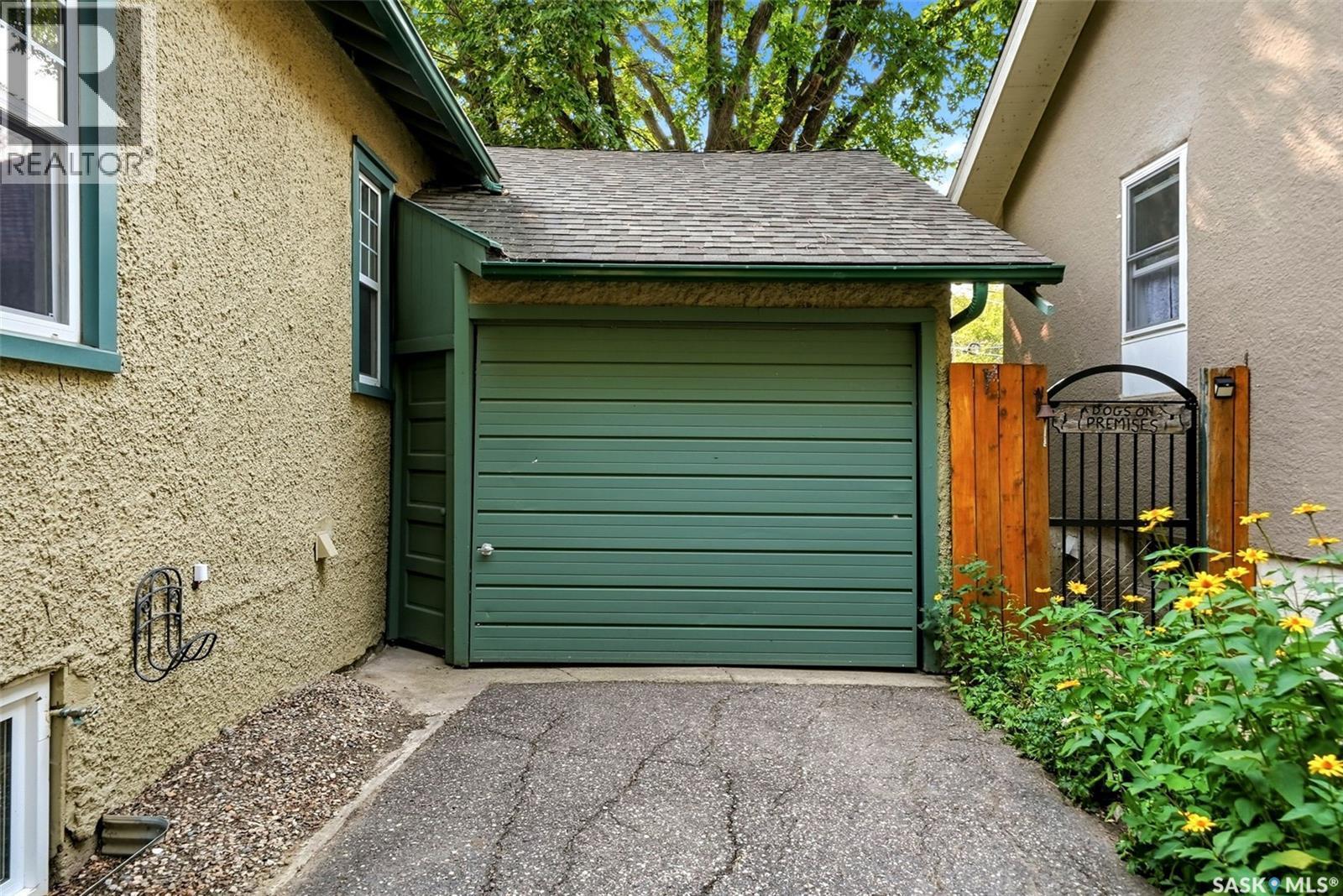 2666 Angus Boulevard, Regina, SK - Outdoor With Exterior