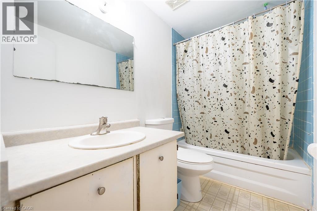51 Paulander Drive Unit# 75, Kitchener, ON - Indoor Photo Showing Bathroom