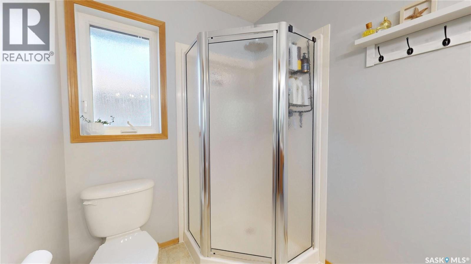 1619 Wingert Drive N, Regina, SK - Indoor Photo Showing Bathroom