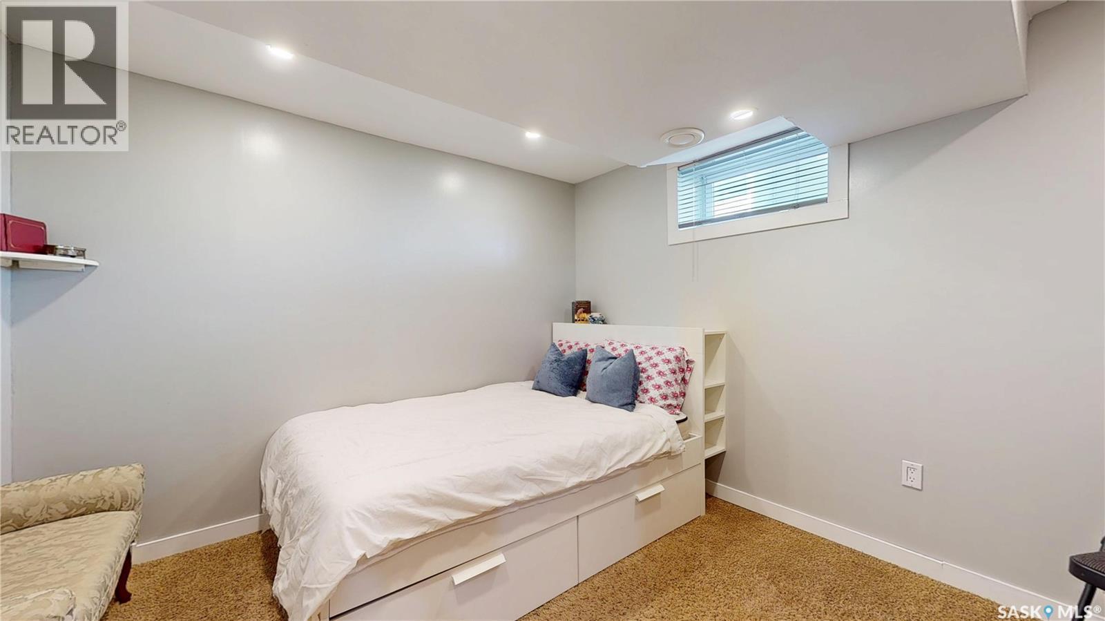 1619 Wingert Drive N, Regina, SK - Indoor Photo Showing Other Room