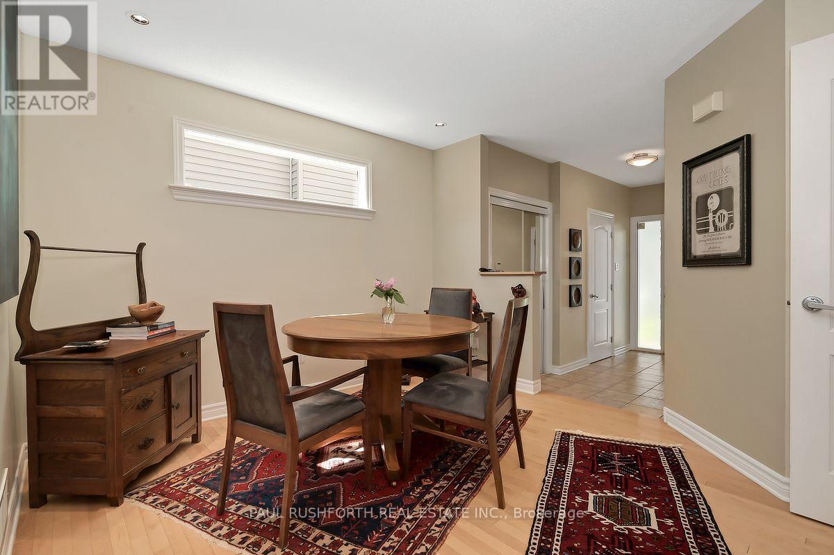 Dining Room - 242 Deerfox Drive, Ottawa, ON - Indoor Photo Showing Dining Room