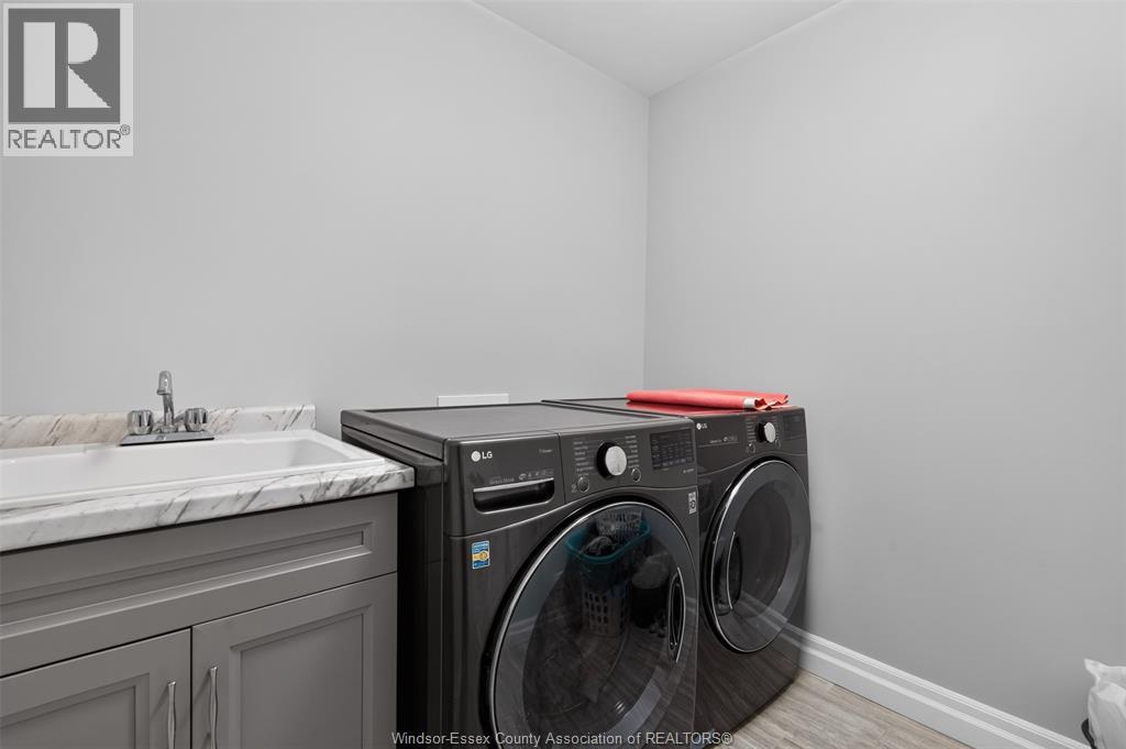 353 Benjamin, Belle River, ON - Indoor Photo Showing Laundry Room