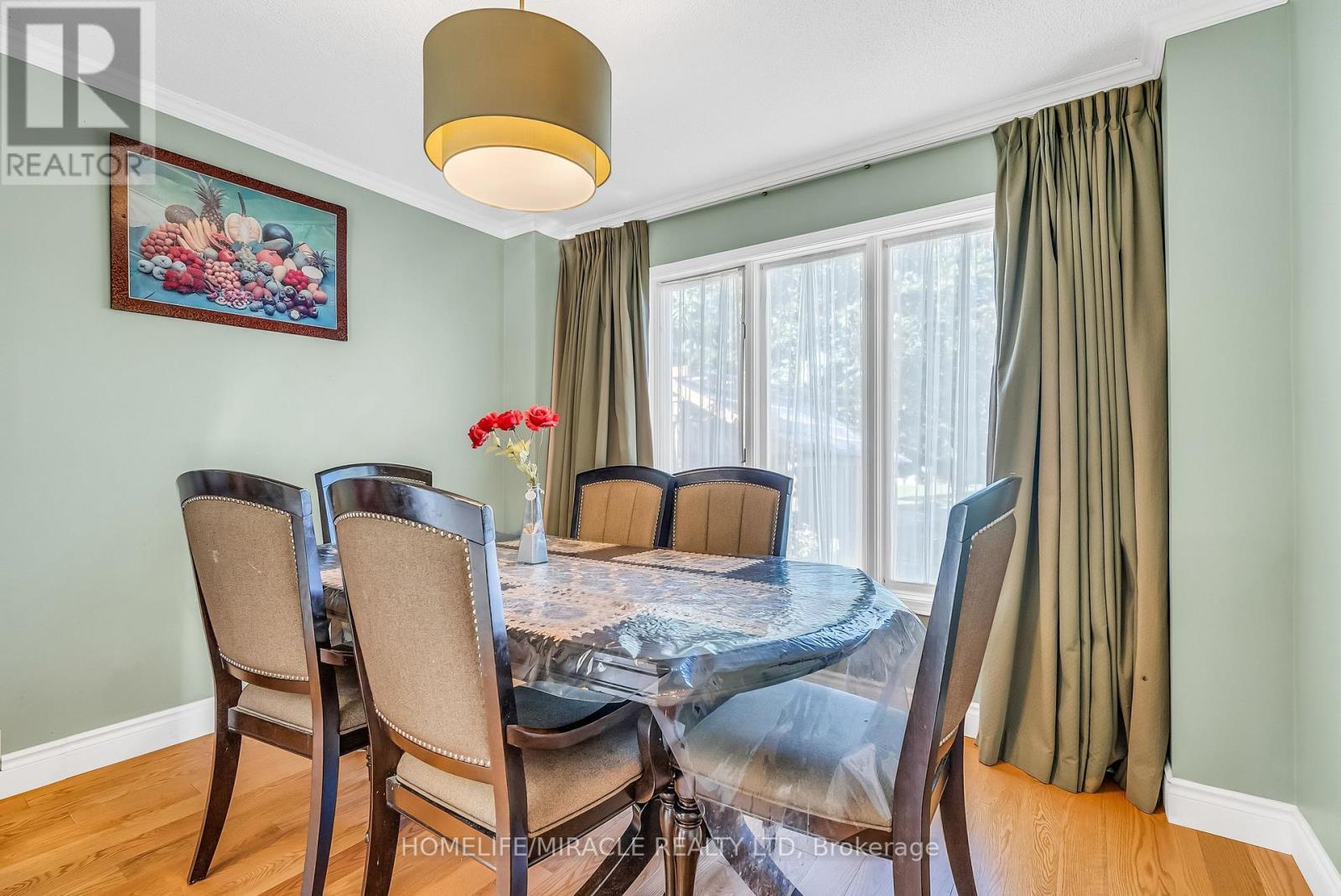 1 Beechnut Crescent, Clarington, ON - Indoor Photo Showing Dining Room
