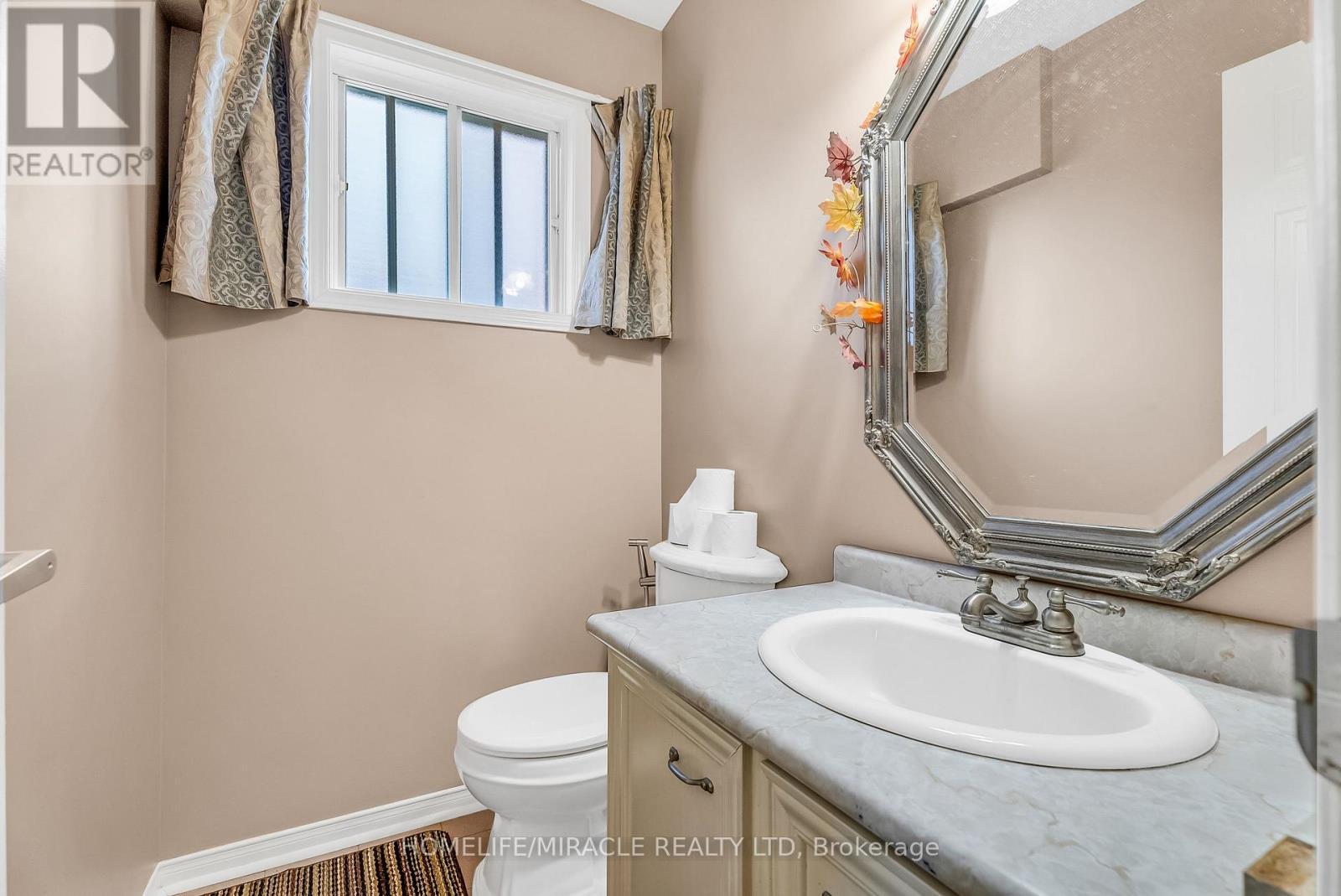 1 Beechnut Crescent, Clarington, ON - Indoor Photo Showing Bathroom