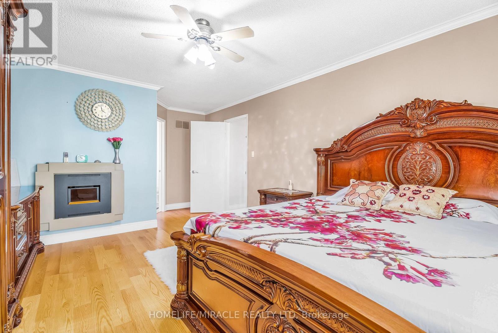 1 Beechnut Crescent, Clarington, ON - Indoor Photo Showing Bedroom