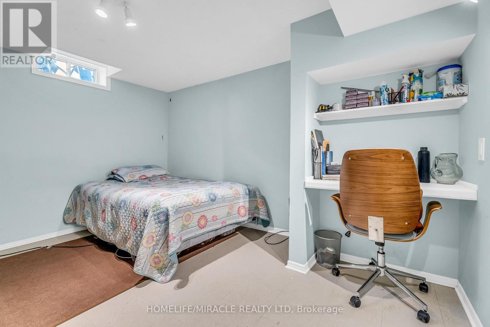 1 Beechnut Crescent, Clarington, ON - Indoor Photo Showing Bedroom