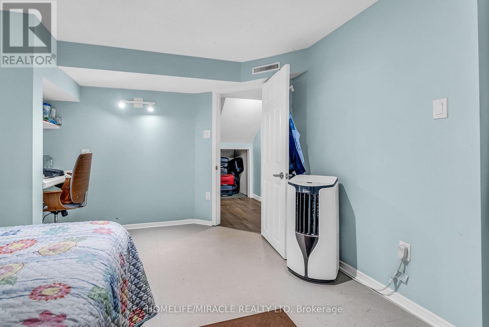 1 Beechnut Crescent, Clarington, ON - Indoor Photo Showing Bedroom
