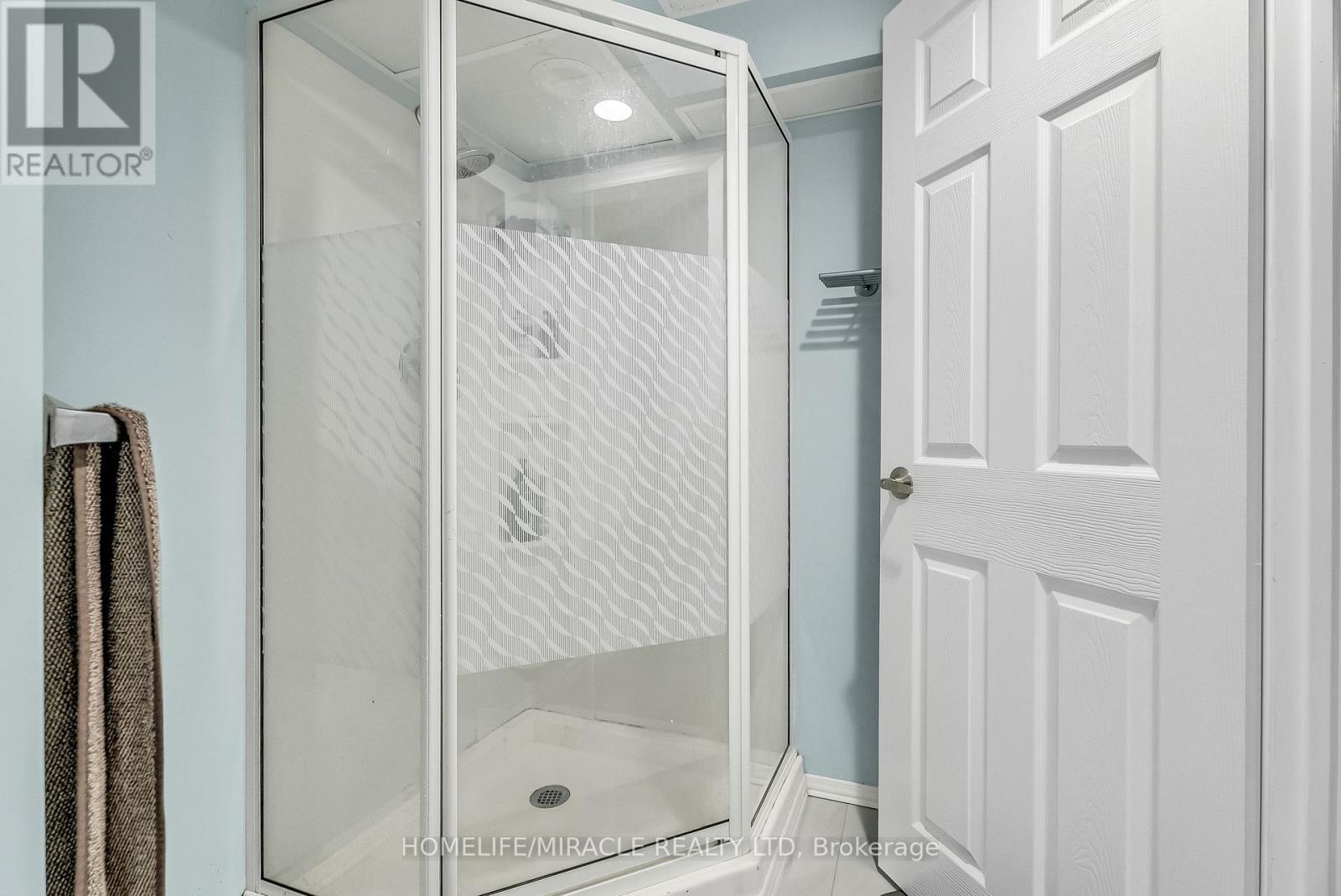 1 Beechnut Crescent, Clarington, ON - Indoor Photo Showing Bathroom
