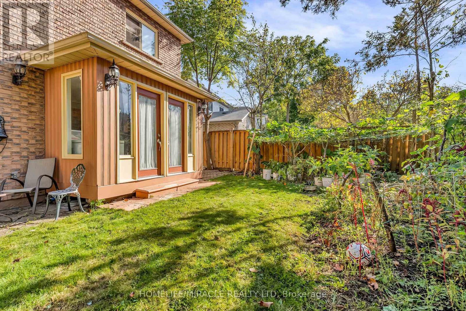 1 Beechnut Crescent, Clarington, ON - Outdoor