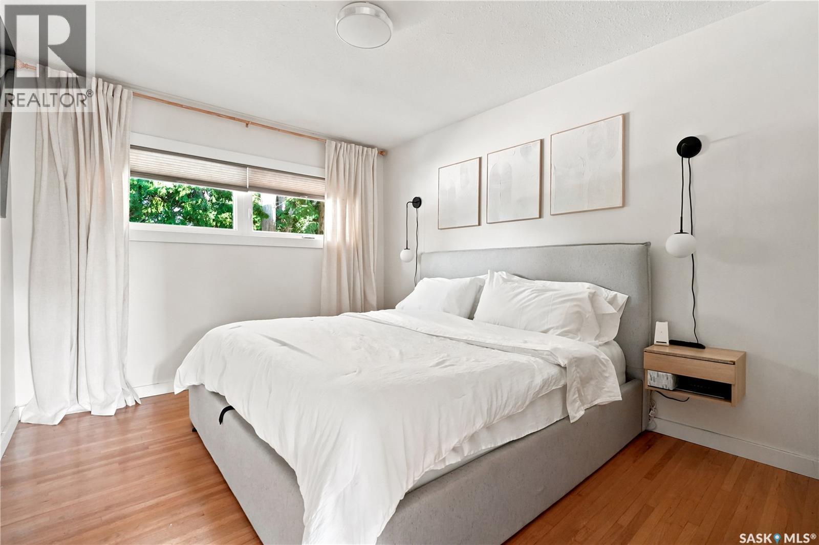 3606 Queen Street, Regina, SK - Indoor Photo Showing Bedroom