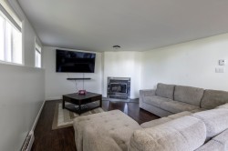Family Room - 