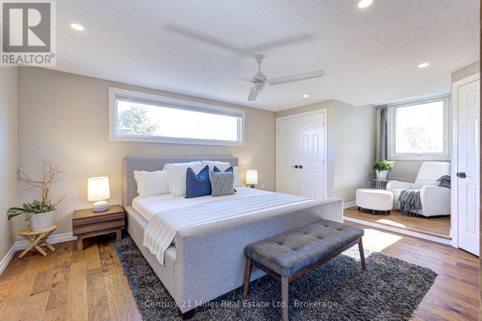 6 Mays Crescent, Hamilton (Waterdown), ON - Indoor Photo Showing Bedroom