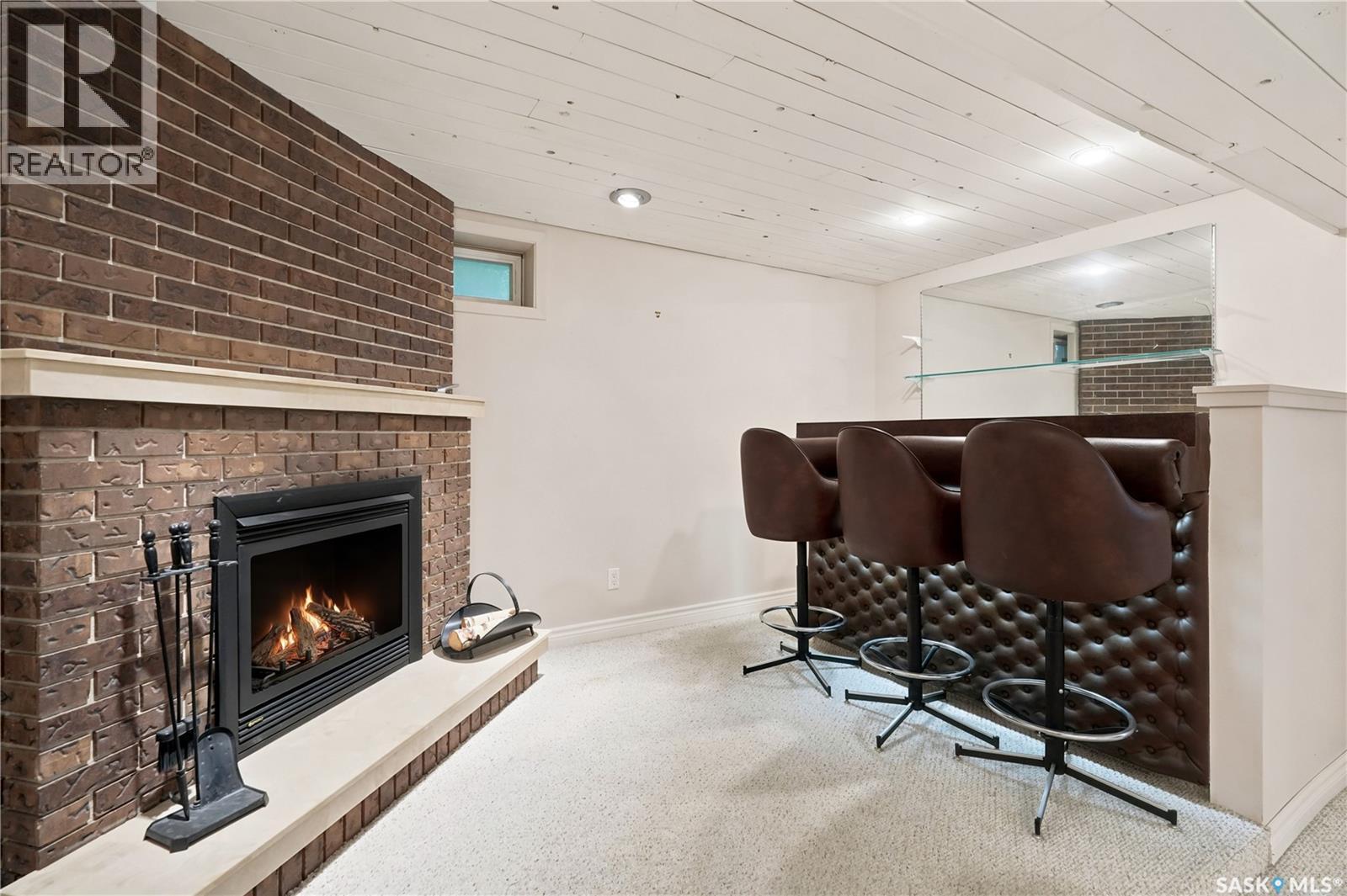19 Thomson Avenue, Regina, SK - Indoor With Fireplace