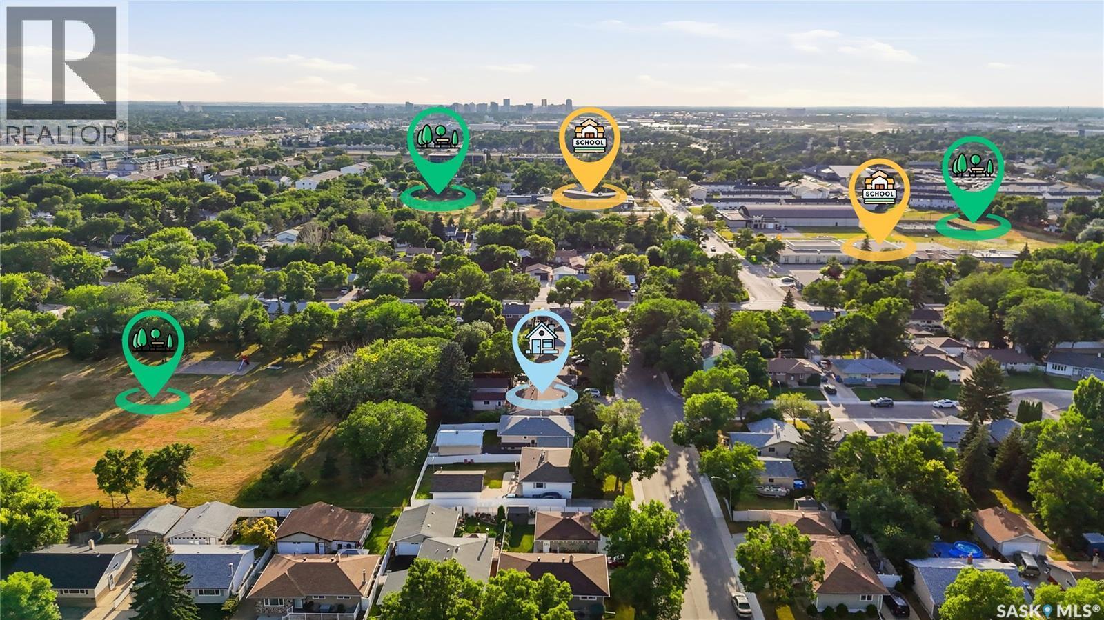 19 Thomson Avenue, Regina, SK - Outdoor With View