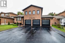 29 HAROLD STREET Whitby (Blue Grass Meadows), ON L1N 8Z7