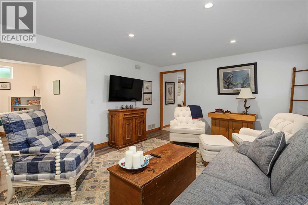 5523 Dalhart Road Nw, Calgary, AB