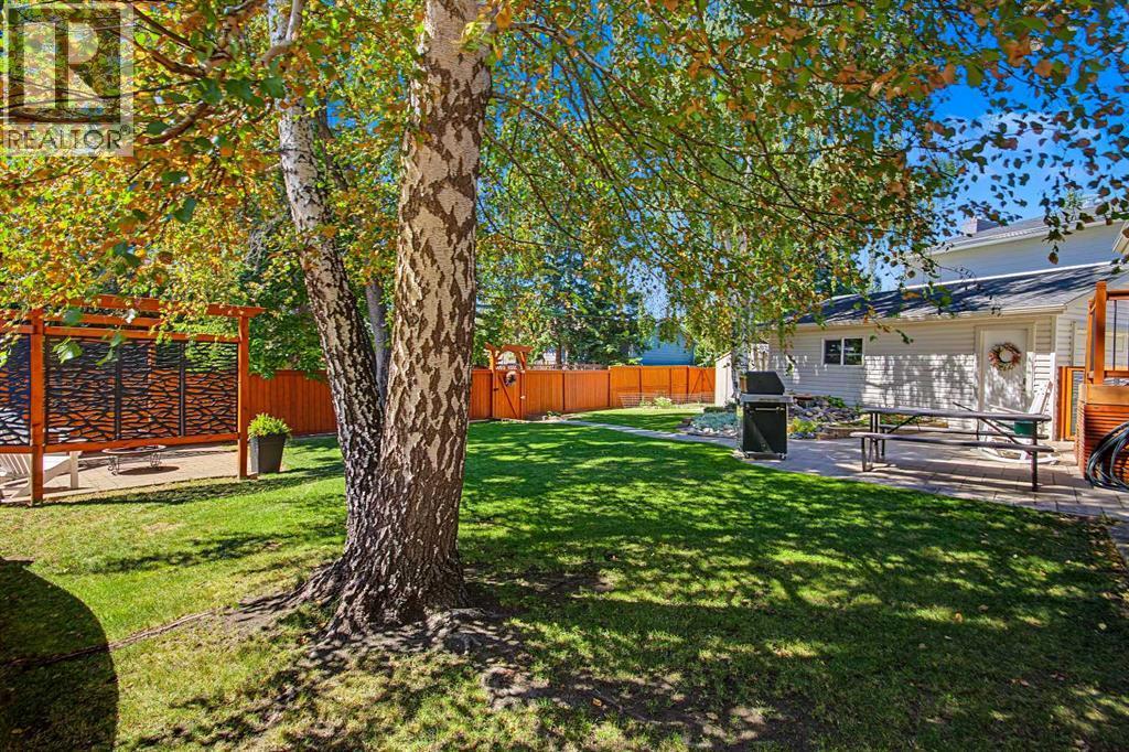5523 Dalhart Road Nw, Calgary, AB