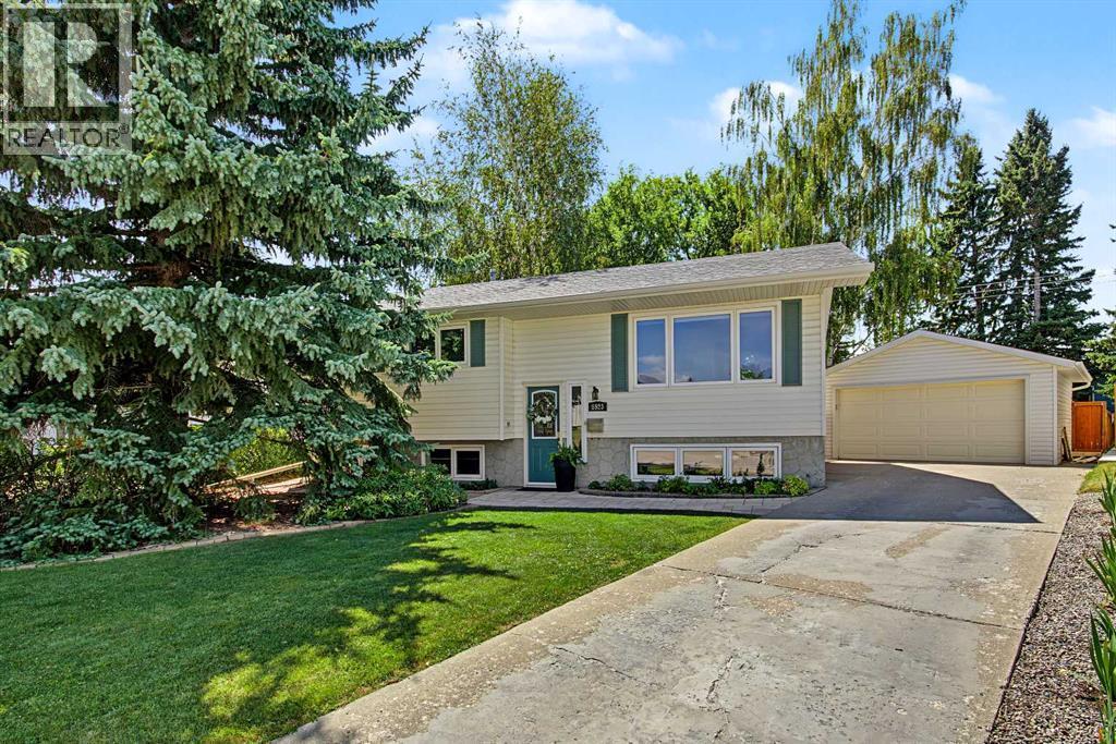 5523 Dalhart Road Nw, Calgary, AB