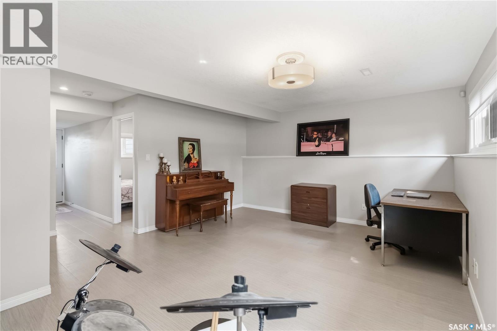 122 Assiniboine Drive, Saskatoon, SK - Indoor Photo Showing Other Room