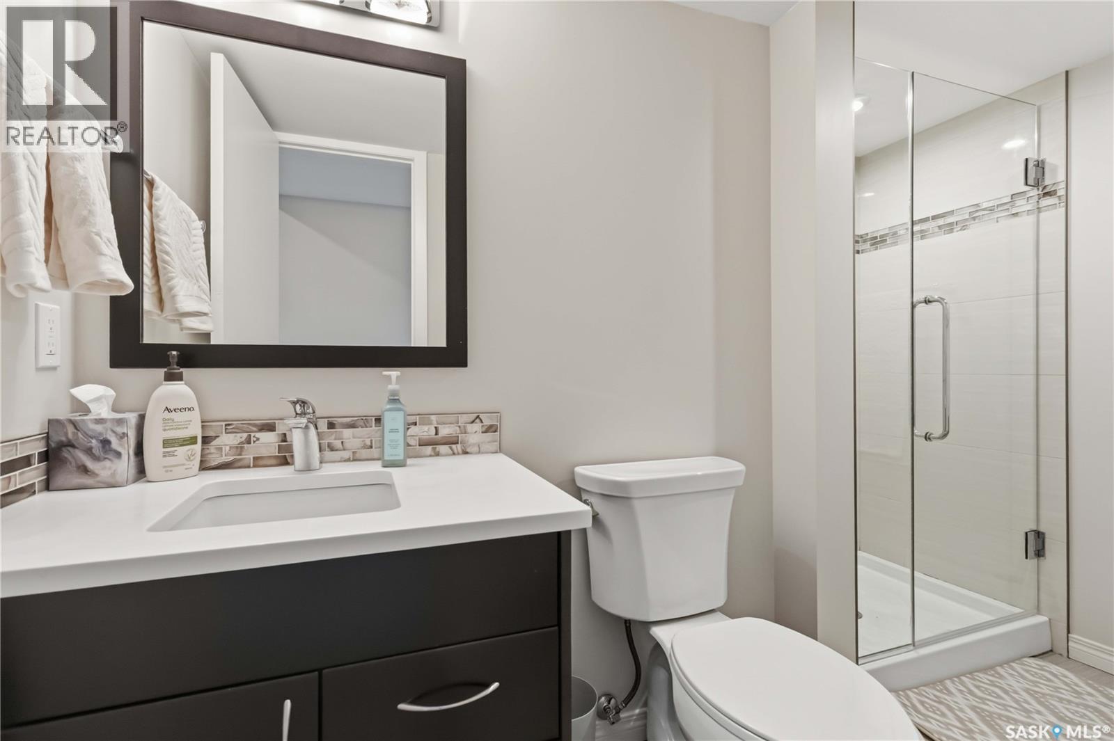122 Assiniboine Drive, Saskatoon, SK - Indoor Photo Showing Bathroom