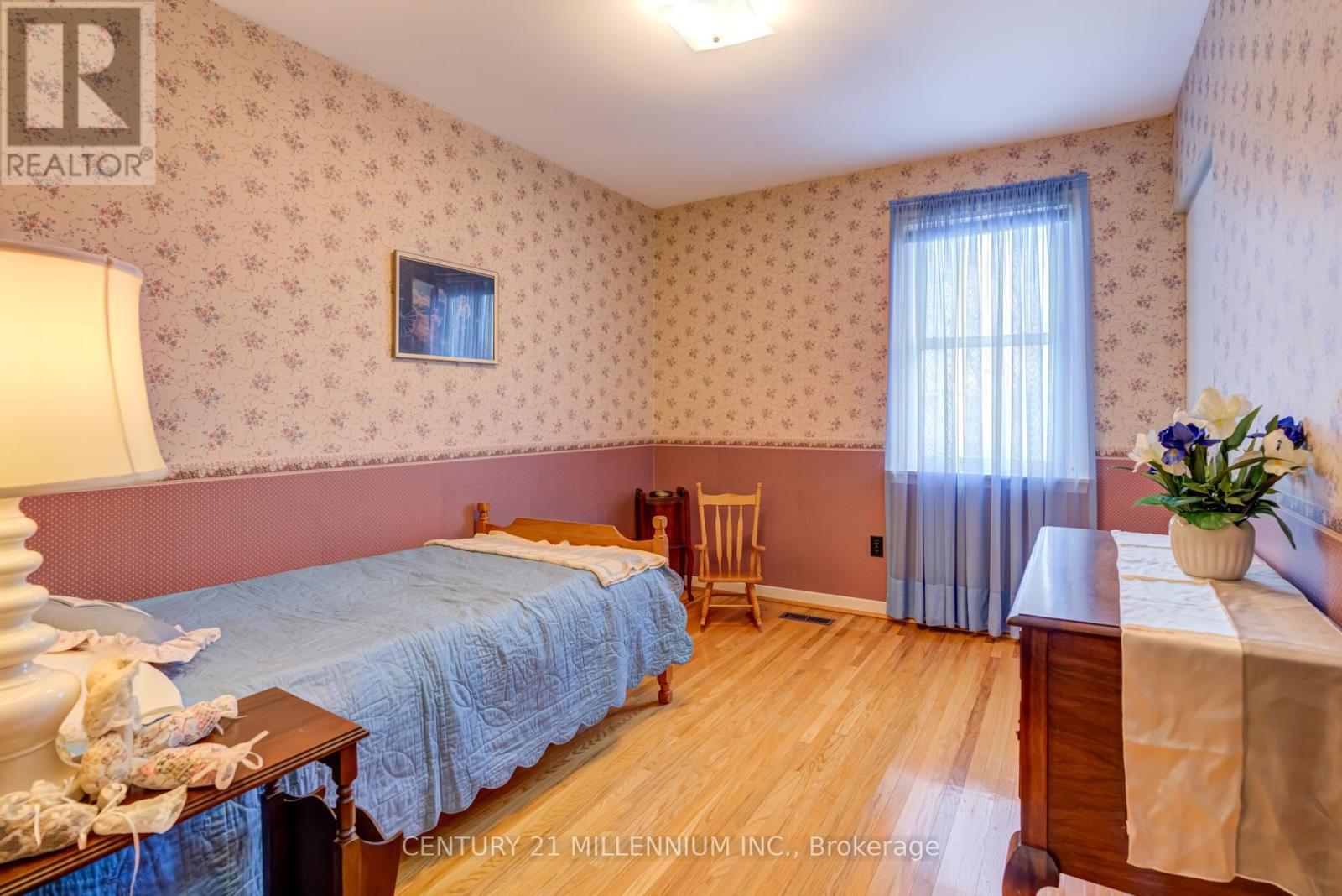 2 Durham Crescent, Brampton, ON - Indoor Photo Showing Bedroom
