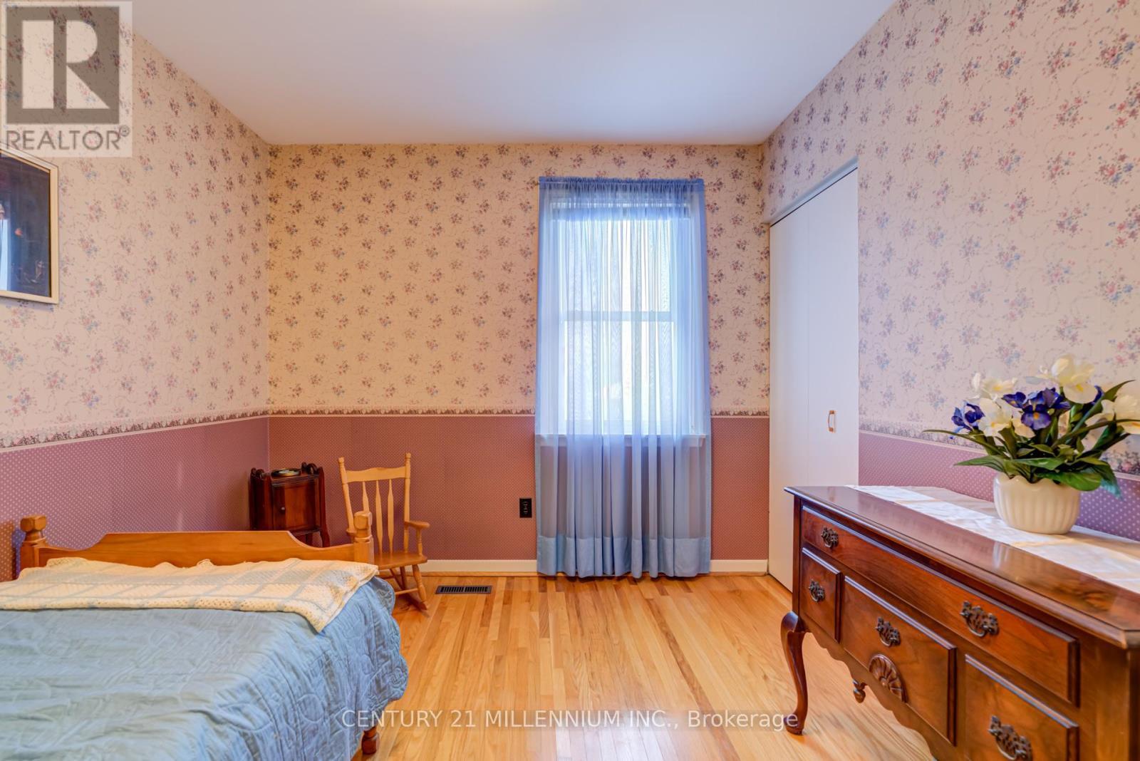 2 Durham Crescent, Brampton, ON - Indoor Photo Showing Bedroom